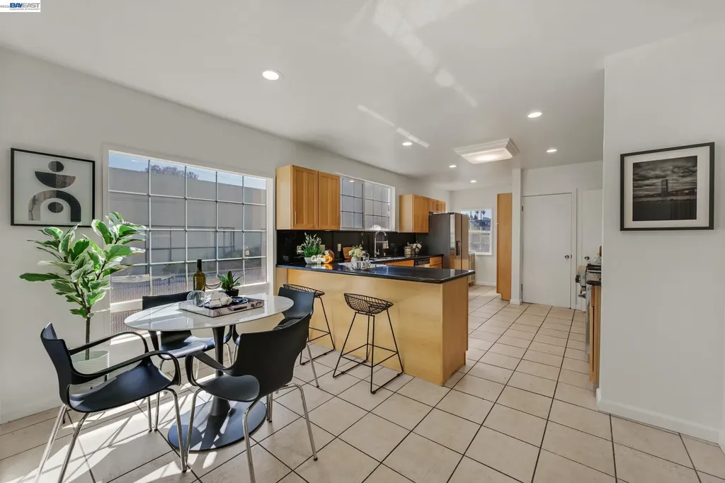 784 Sunset Boulevard Hayward CA 94541