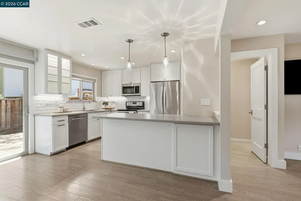 30 Miramonte Drive Moraga CA 94556
