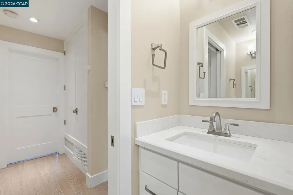 30 Miramonte Drive Moraga CA 94556