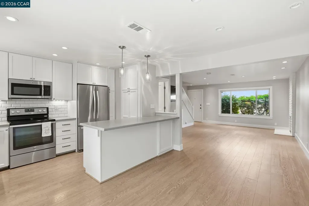 30 Miramonte Drive Moraga CA 94556