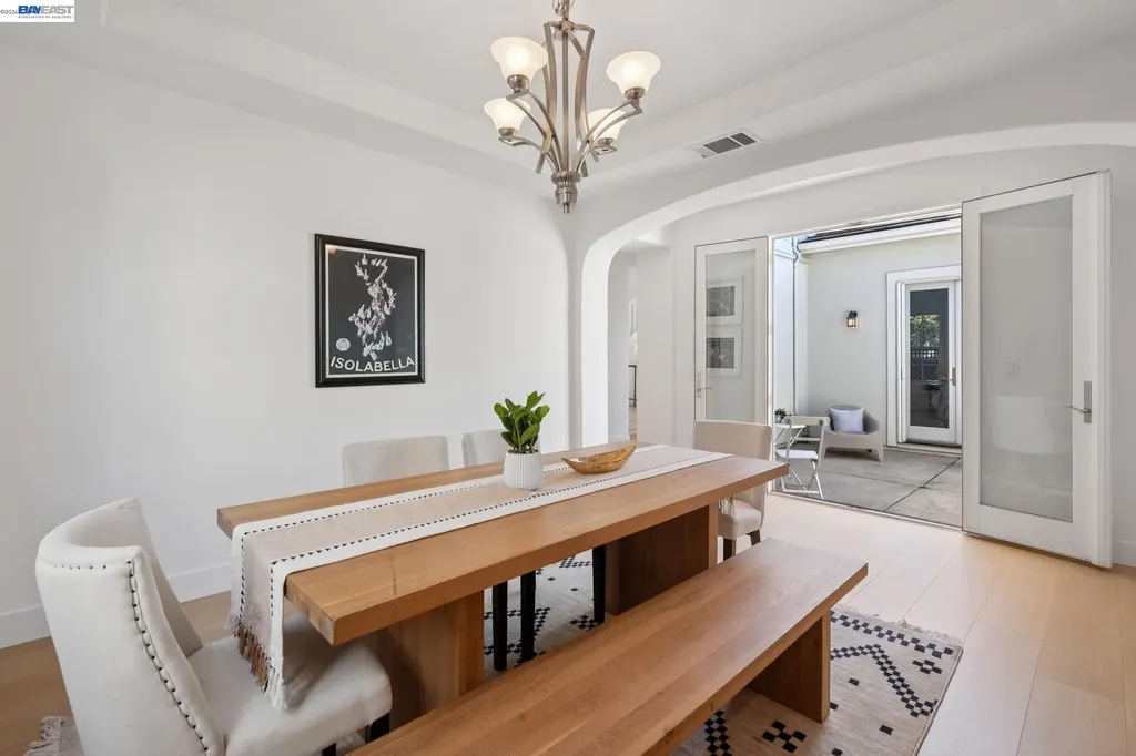 2361 Coral Sea Street Alameda CA 94501