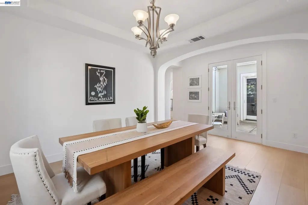 2361 Coral Sea Street Alameda CA 94501