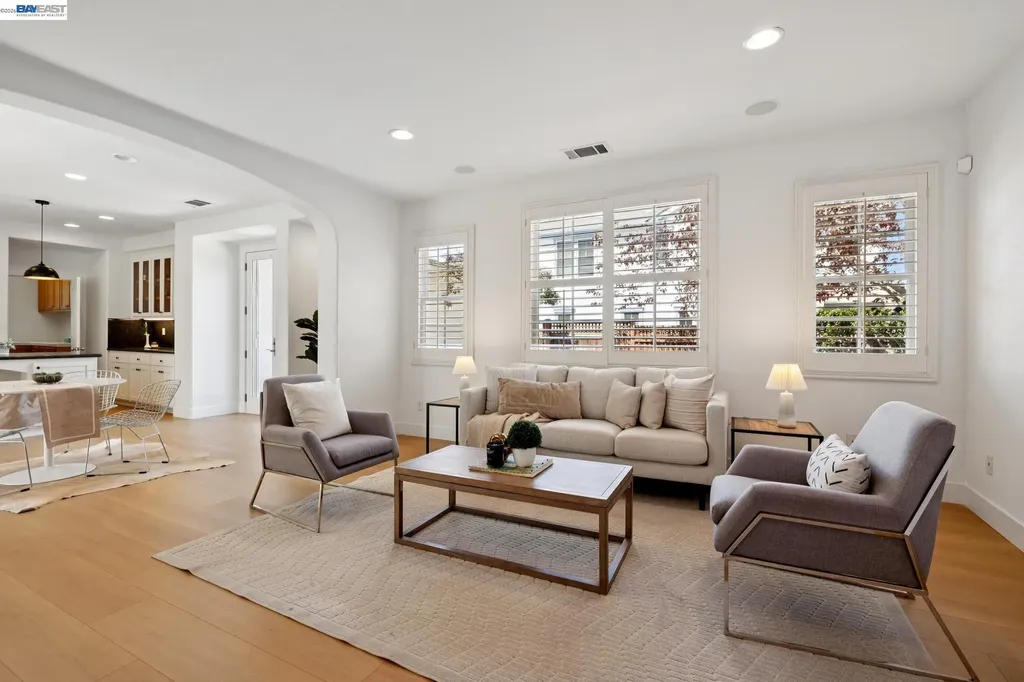 2361 Coral Sea Street Alameda CA 94501