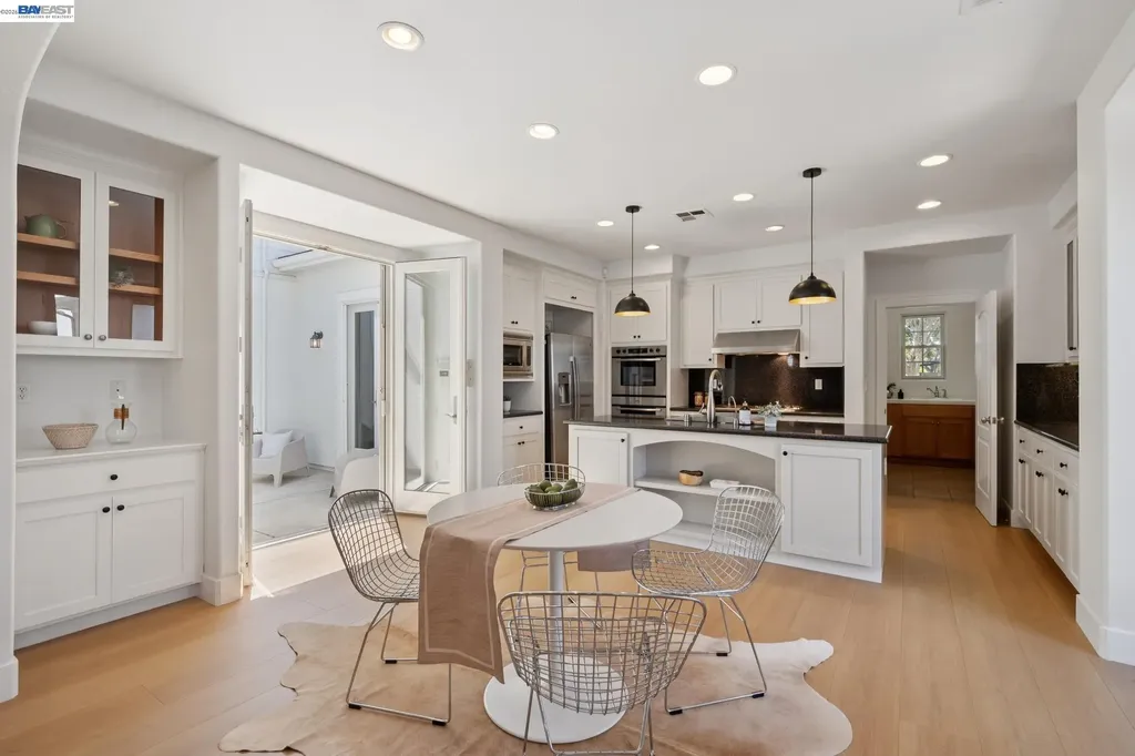 2361 Coral Sea Street Alameda CA 94501