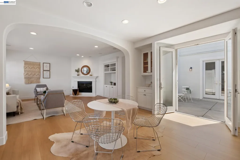 2361 Coral Sea Street Alameda CA 94501