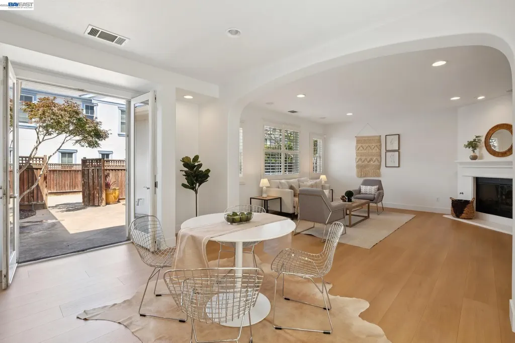2361 Coral Sea Street Alameda CA 94501