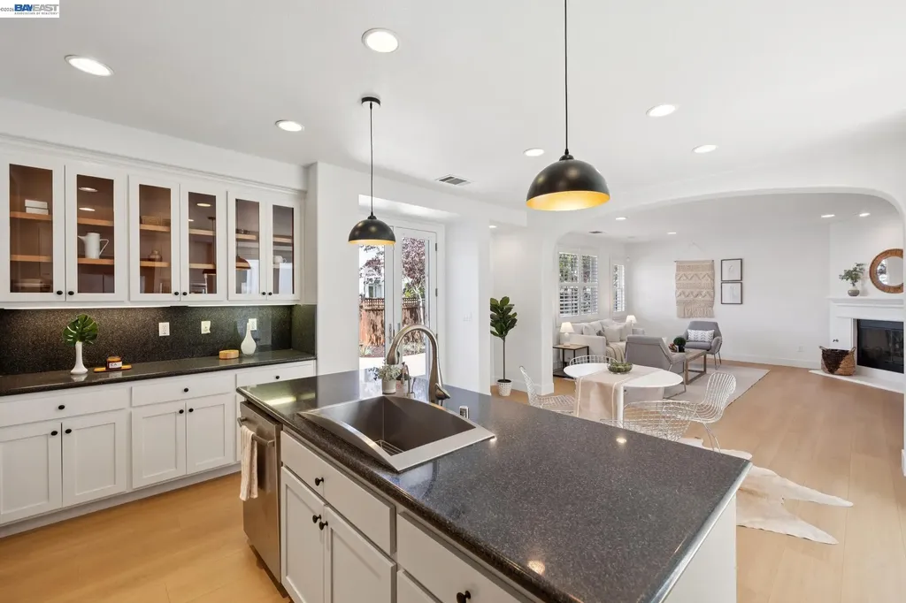 2361 Coral Sea Street Alameda CA 94501