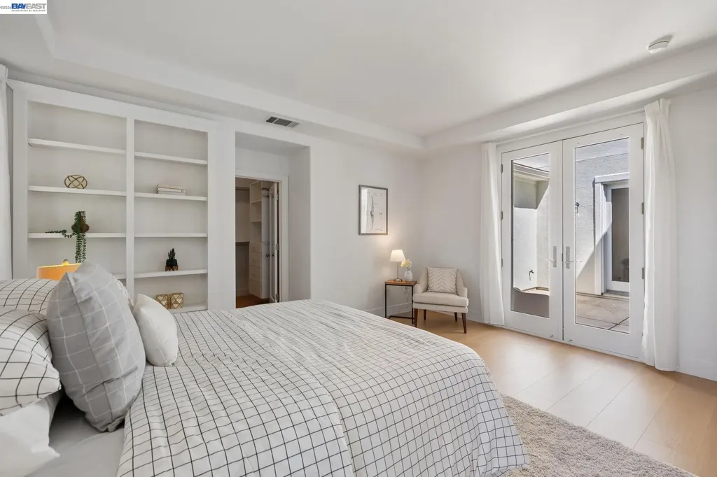 2361 Coral Sea Street Alameda CA 94501