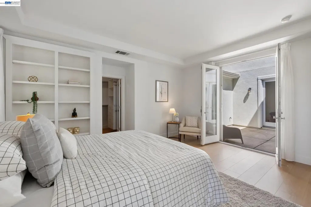 2361 Coral Sea Street Alameda CA 94501