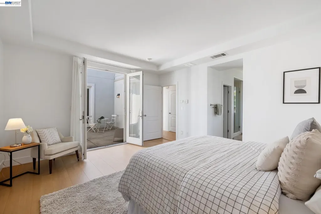 2361 Coral Sea Street Alameda CA 94501
