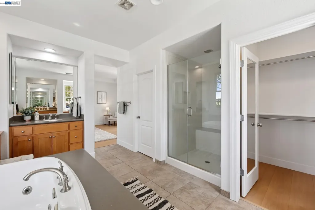2361 Coral Sea Street Alameda CA 94501