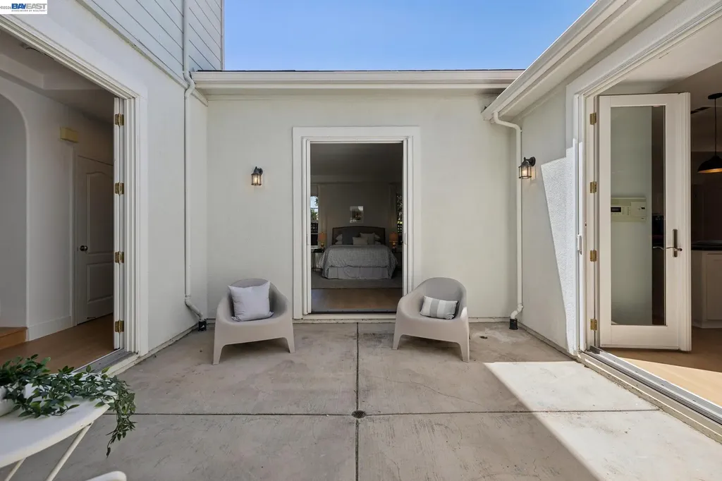 2361 Coral Sea Street Alameda CA 94501