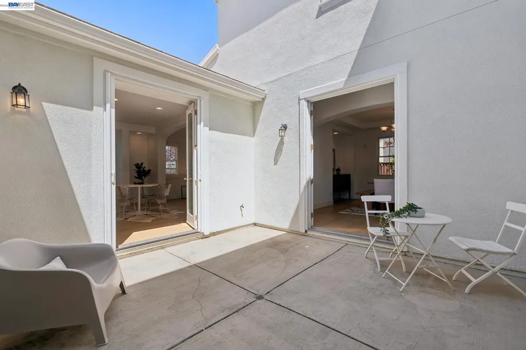 2361 Coral Sea Street Alameda CA 94501