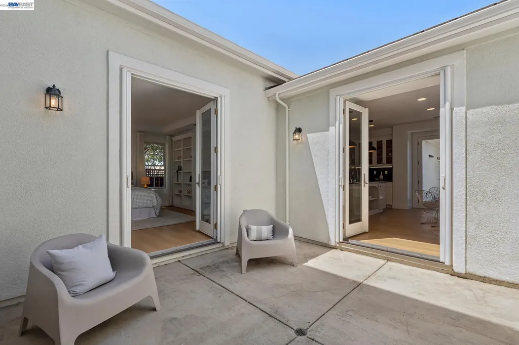 2361 Coral Sea Street Alameda CA 94501