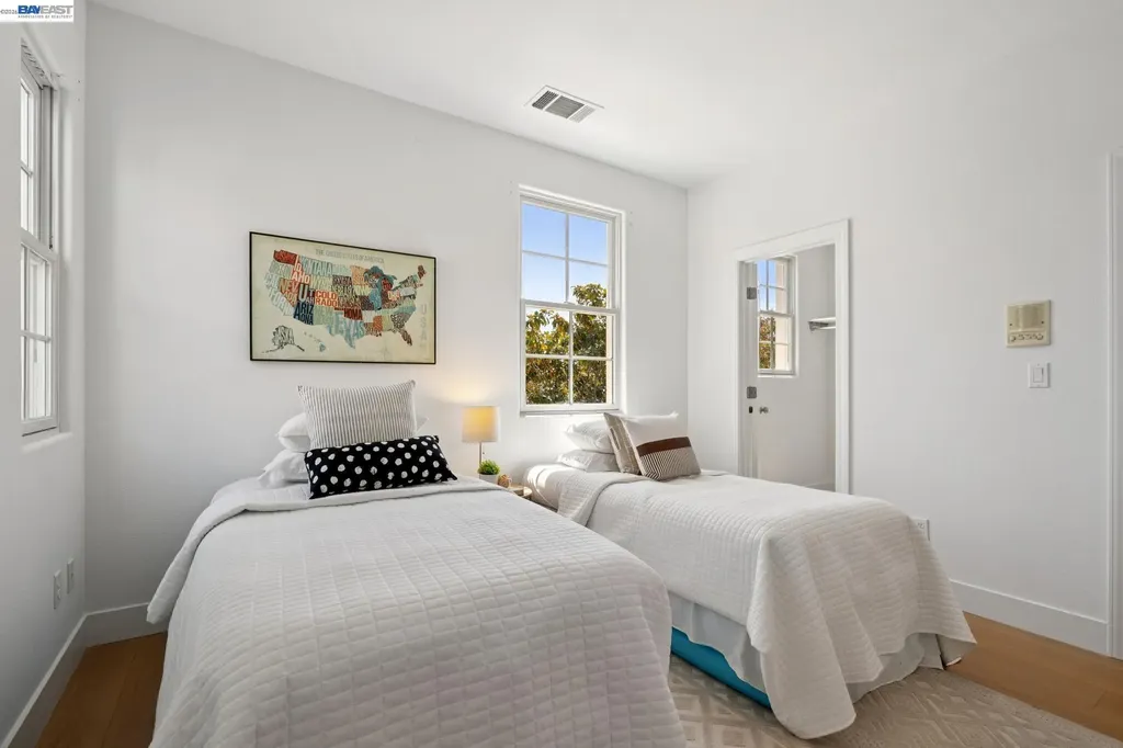 2361 Coral Sea Street Alameda CA 94501