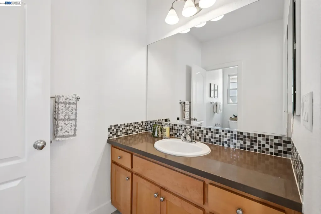 2361 Coral Sea Street Alameda CA 94501