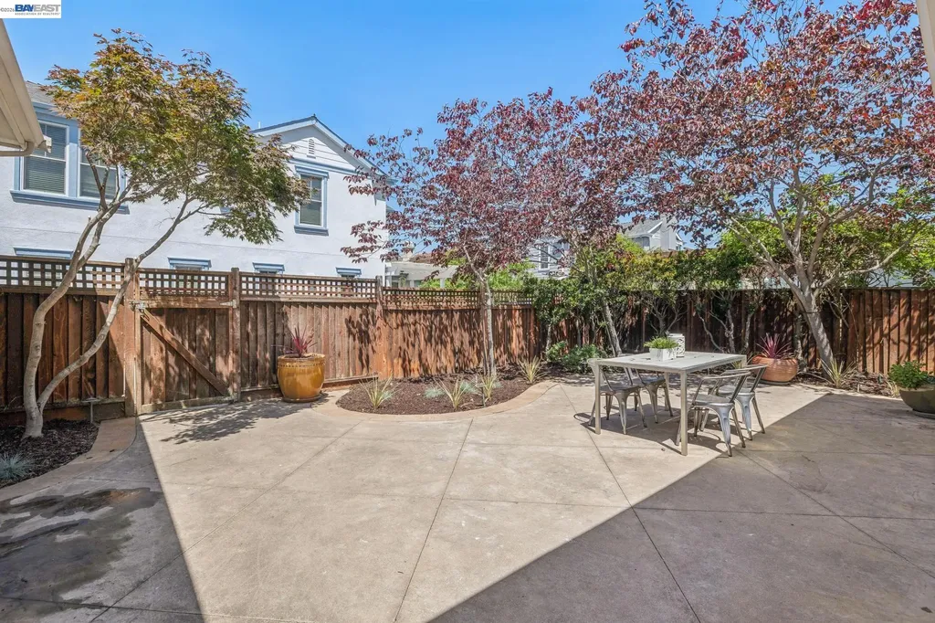 2361 Coral Sea Street Alameda CA 94501