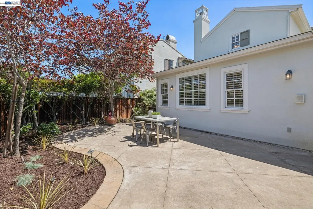 2361 Coral Sea Street Alameda CA 94501