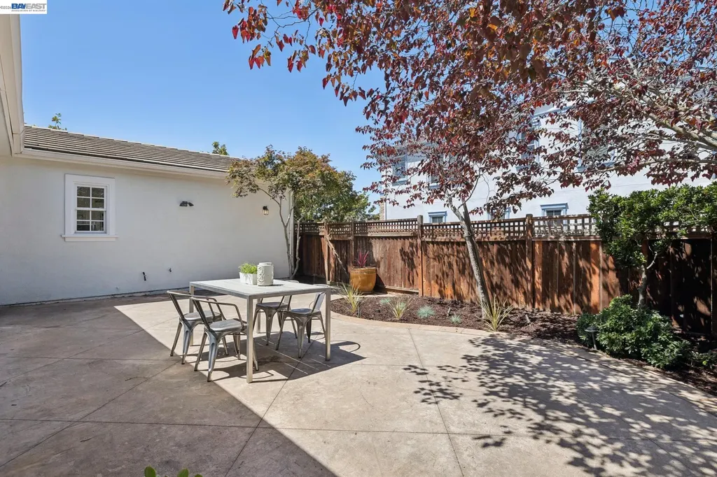 2361 Coral Sea Street Alameda CA 94501
