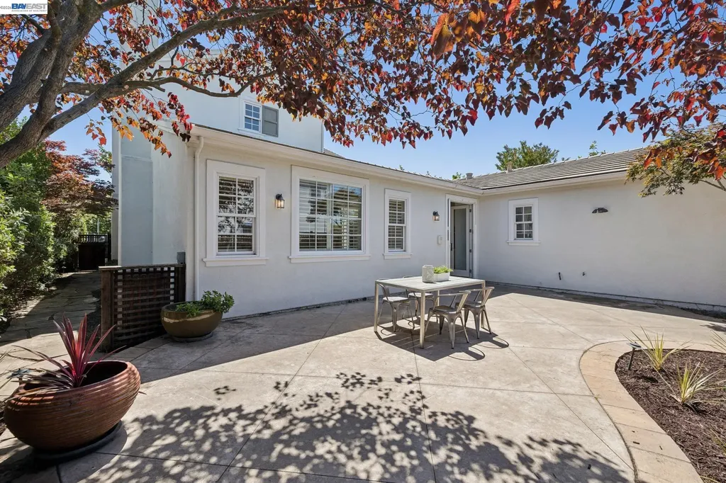 2361 Coral Sea Street Alameda CA 94501
