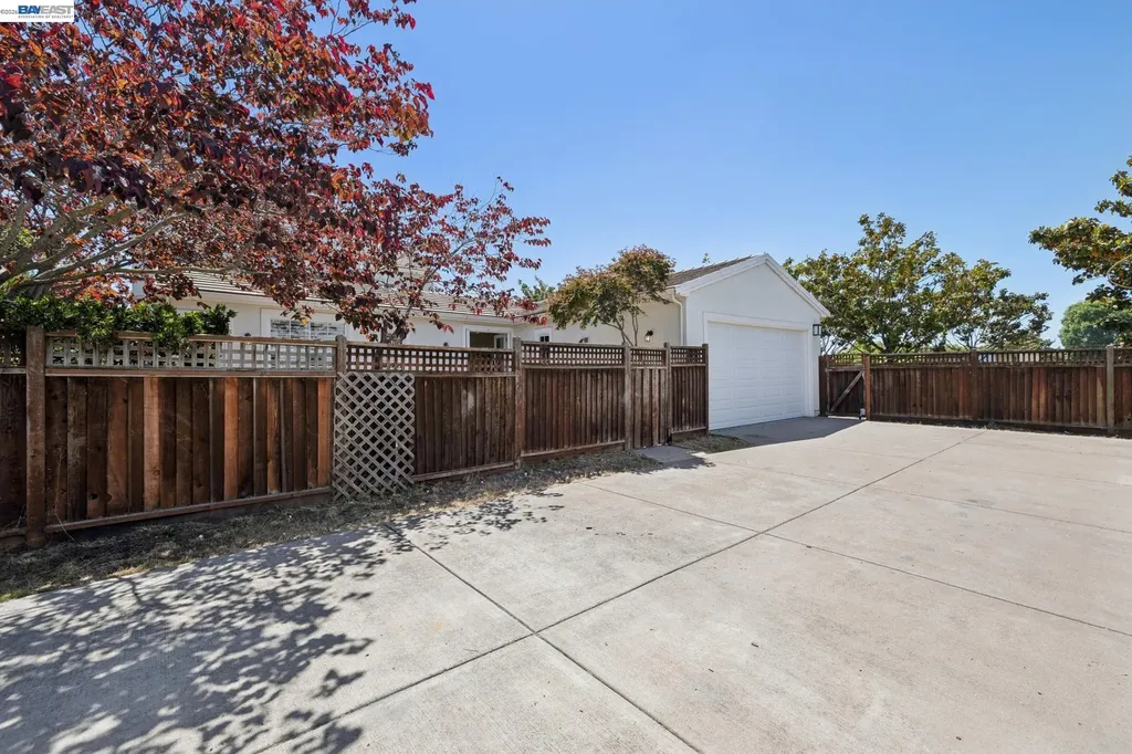 2361 Coral Sea Street Alameda CA 94501