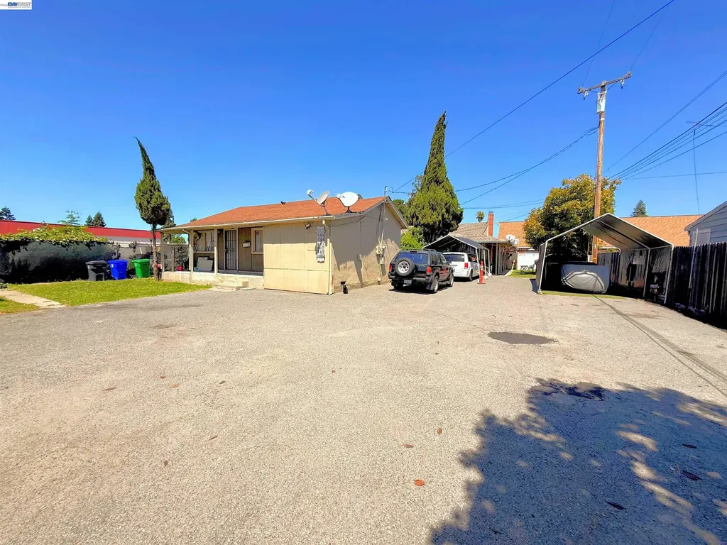 591 Sunset Boulevard Hayward CA 94541
