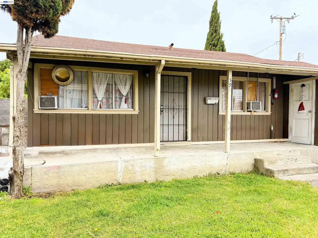 591 Sunset Boulevard Hayward CA 94541
