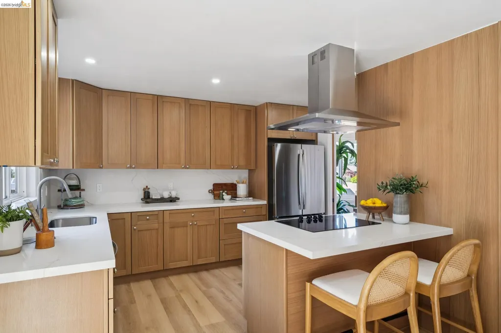 5263 Proctor Avenue Oakland CA 94618