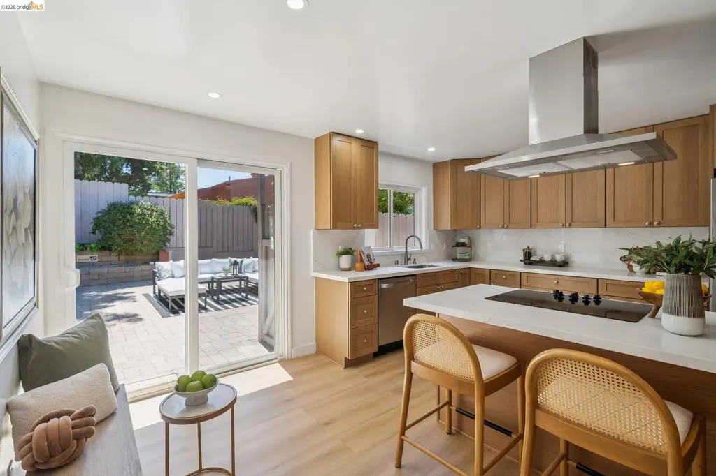 5263 Proctor Avenue Oakland CA 94618
