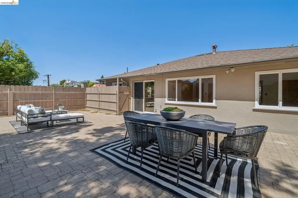 5263 Proctor Avenue Oakland CA 94618