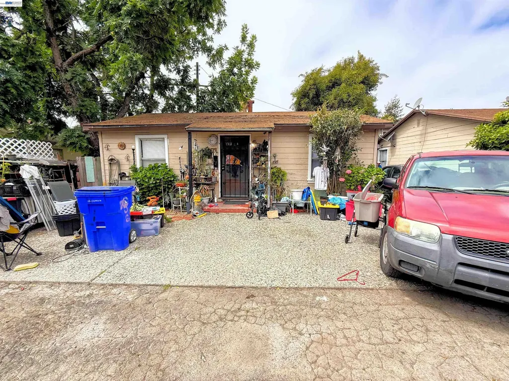 752 Blossom Way Hayward CA 94541