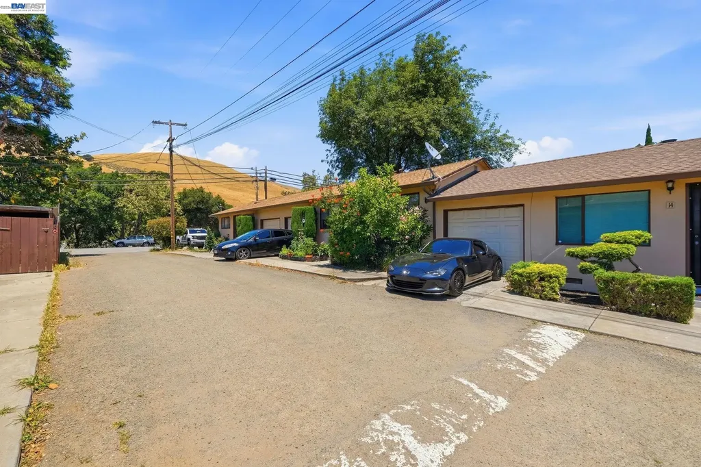 585 Old Canyon Road Fremont CA 94536