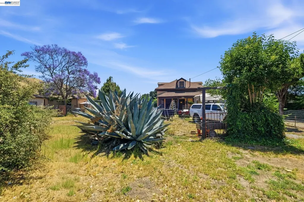 585 Old Canyon Road Fremont CA 94536