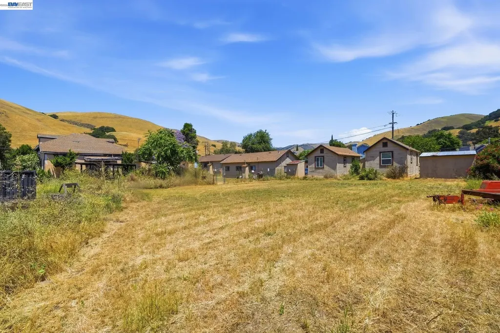 585 Old Canyon Road Fremont CA 94536