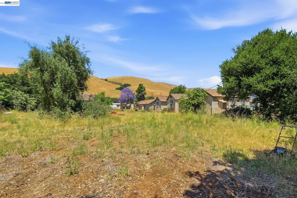 585 Old Canyon Road Fremont CA 94536