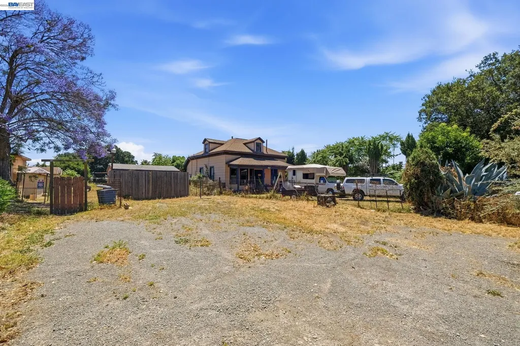 585 Old Canyon Road Fremont CA 94536