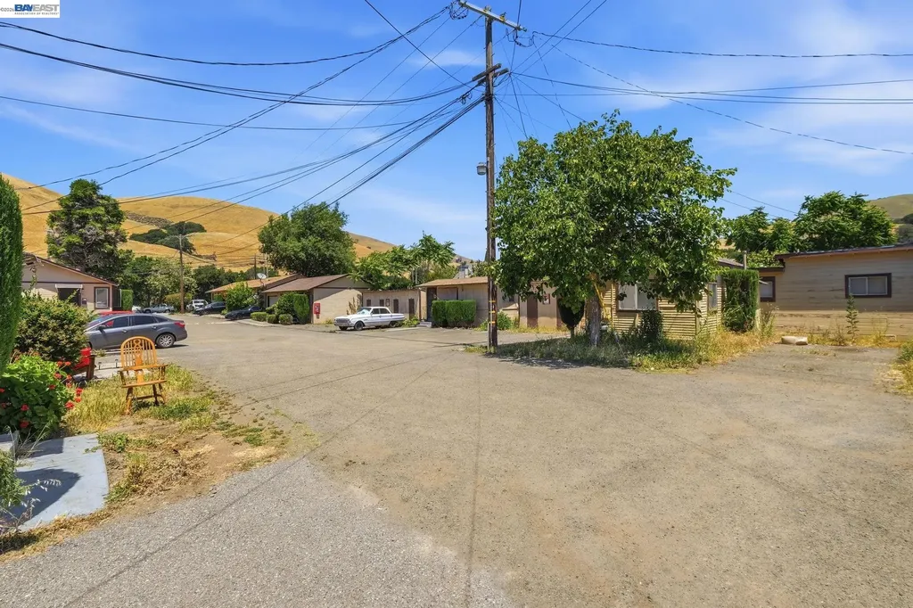585 Old Canyon Road Fremont CA 94536