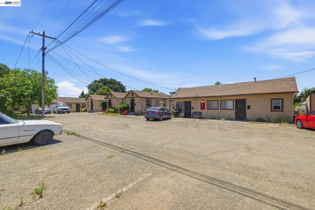 585 Old Canyon Road Fremont CA 94536