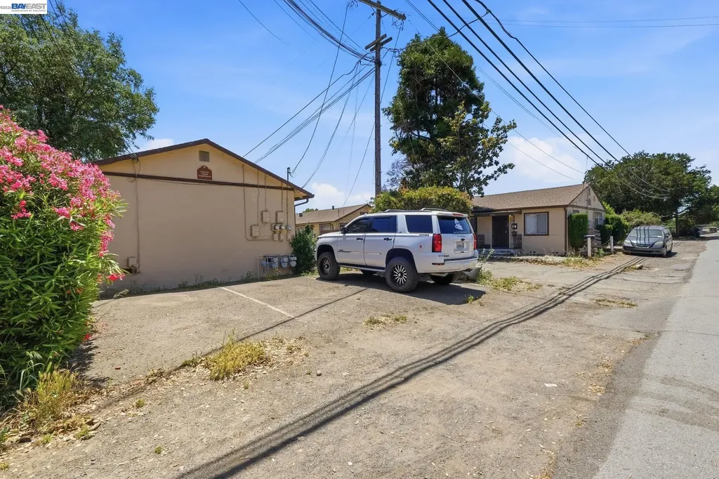 585 Old Canyon Road Fremont CA 94536