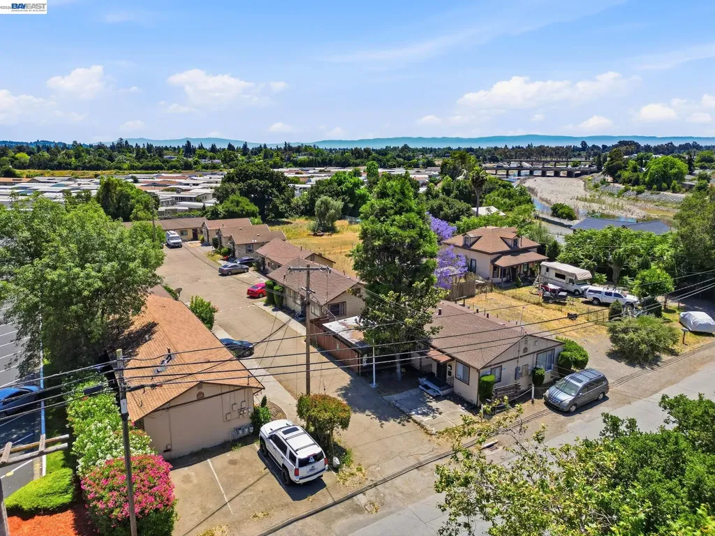 585 Old Canyon Road Fremont CA 94536