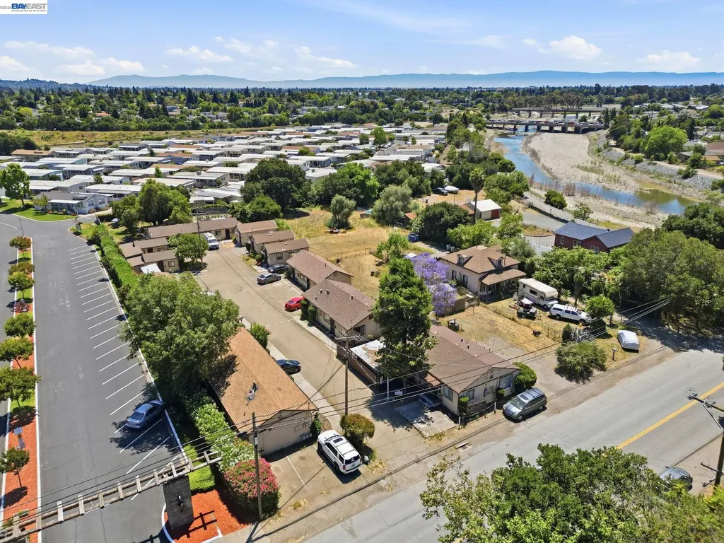 585 Old Canyon Road Fremont CA 94536