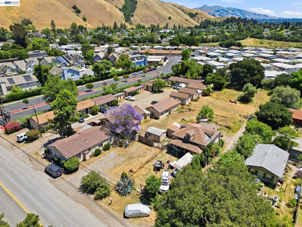 585 Old Canyon Road Fremont CA 94536