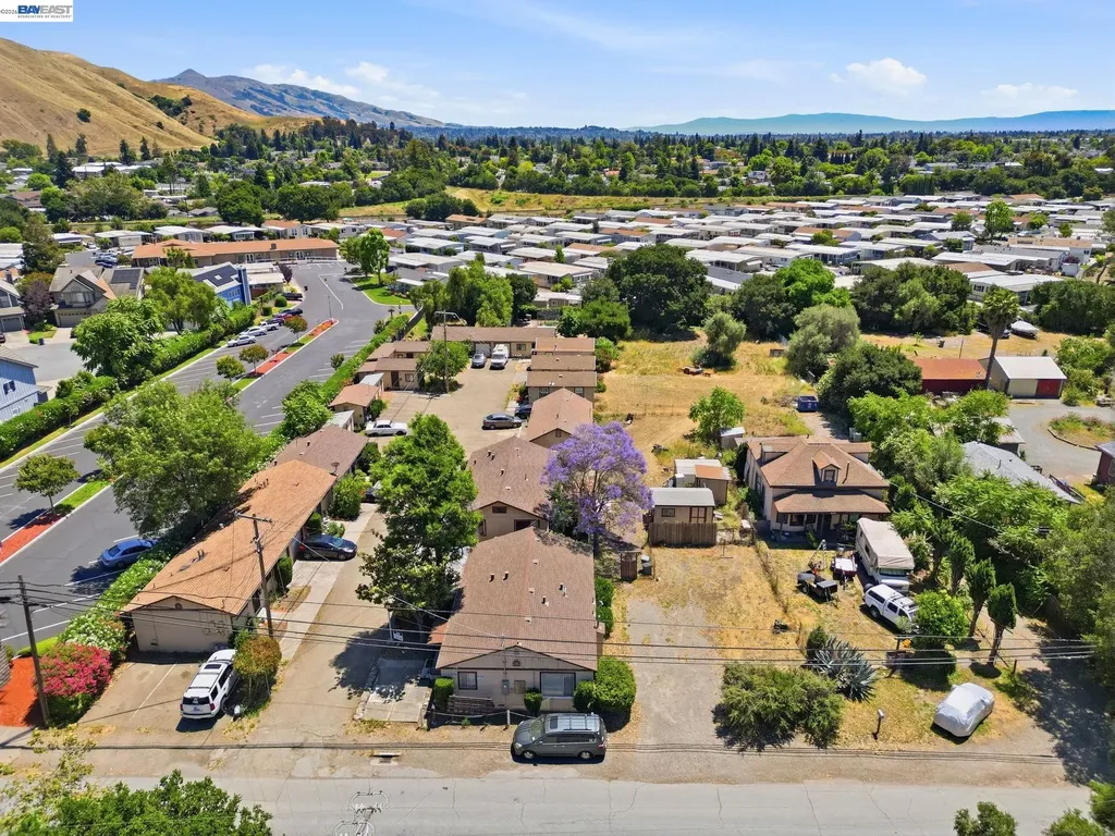 585 Old Canyon Road Fremont CA 94536