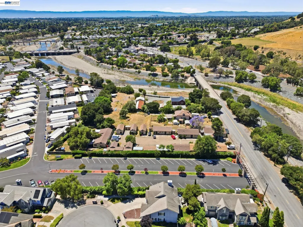 585 Old Canyon Road Fremont CA 94536