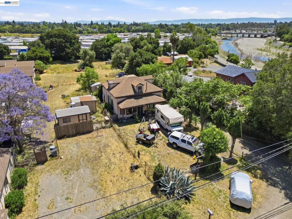585 Old Canyon Road Fremont CA 94536