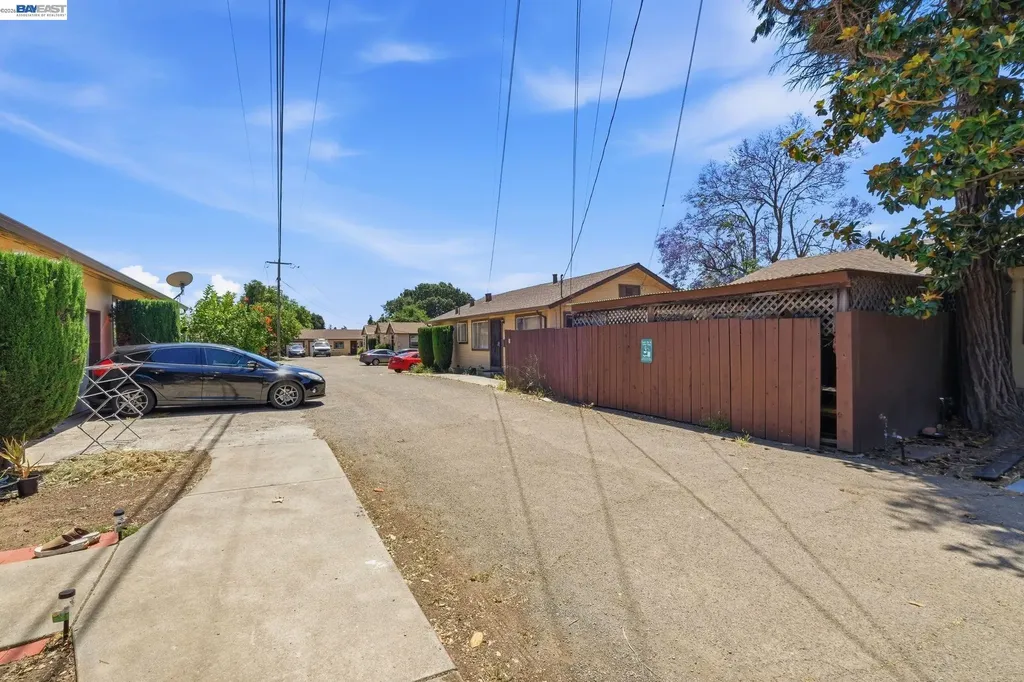 585 Old Canyon Road Fremont CA 94536