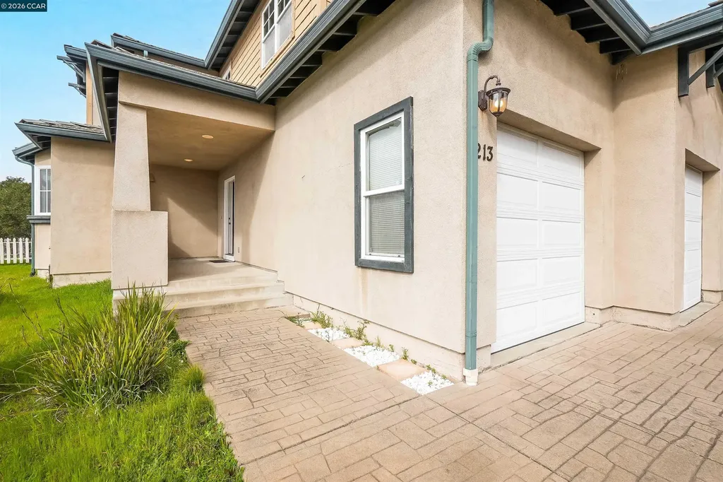 213 Rancho Place El Sobrante CA 94803