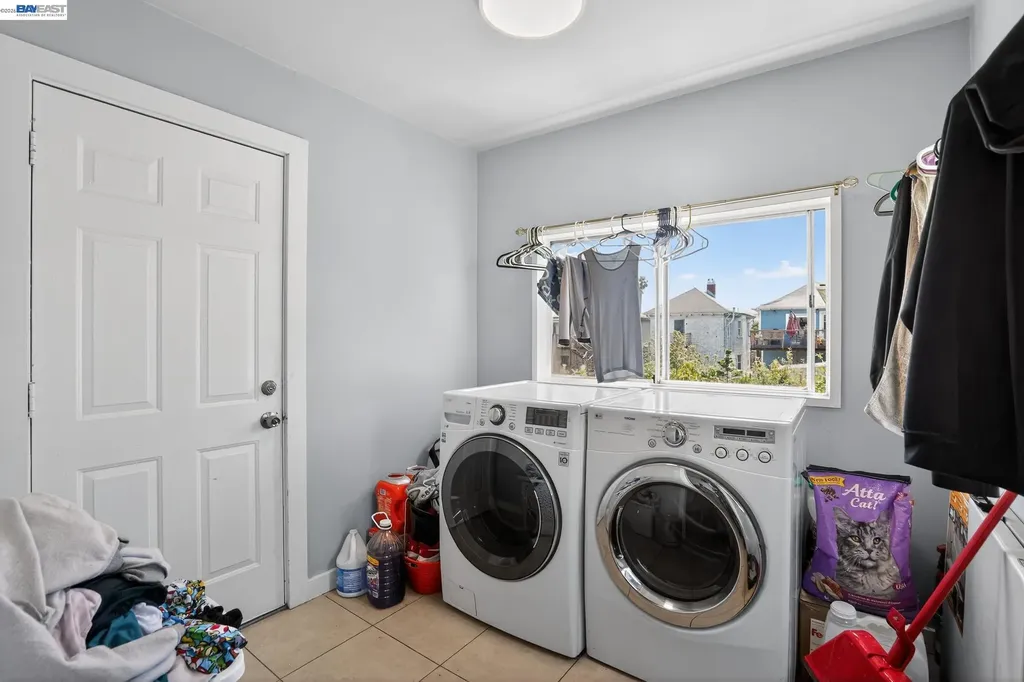 1810 Adeline Street Oakland CA 94607