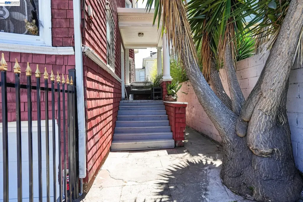 1810 Adeline Street Oakland CA 94607