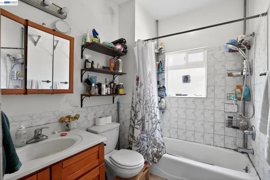 1810 Adeline Street Oakland CA 94607